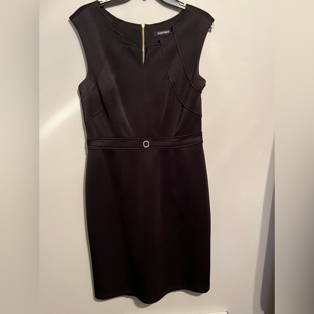 Ellen Tracy back sheath, size 8.